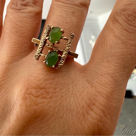 Jade Ring 10K Ring - Size 6-7 - Vintage - Picture 12 of 16